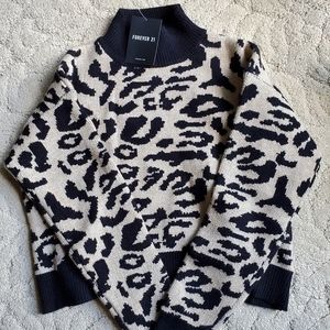 Forever 21 crop Sweater, Sz Small